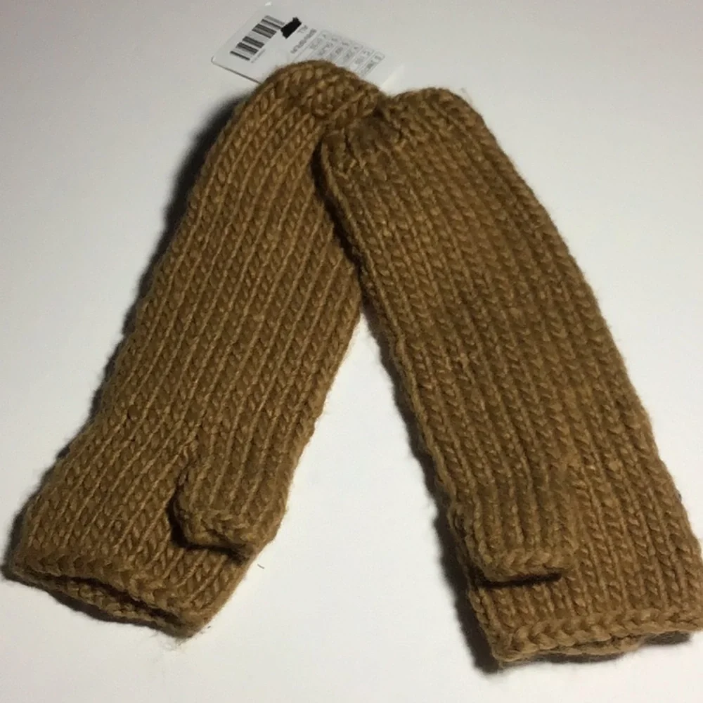 NWT Ecote Fingerless Gloves Dark Gold